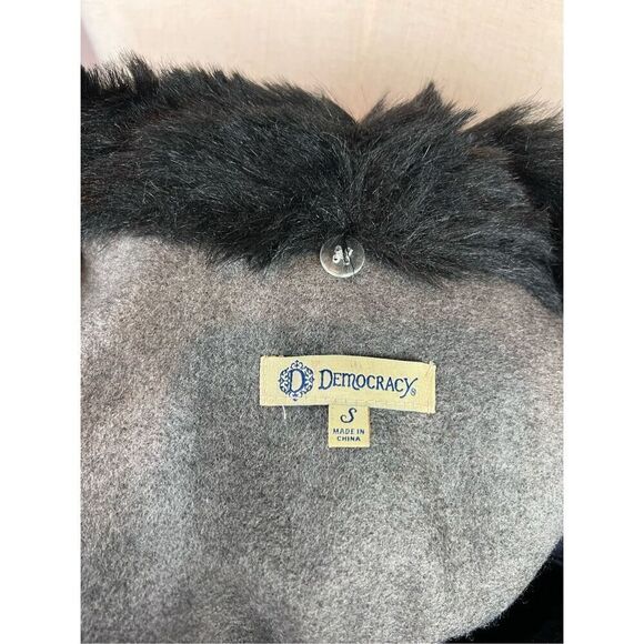 Democracy Long Vest Size Small - Picture 6 of 7